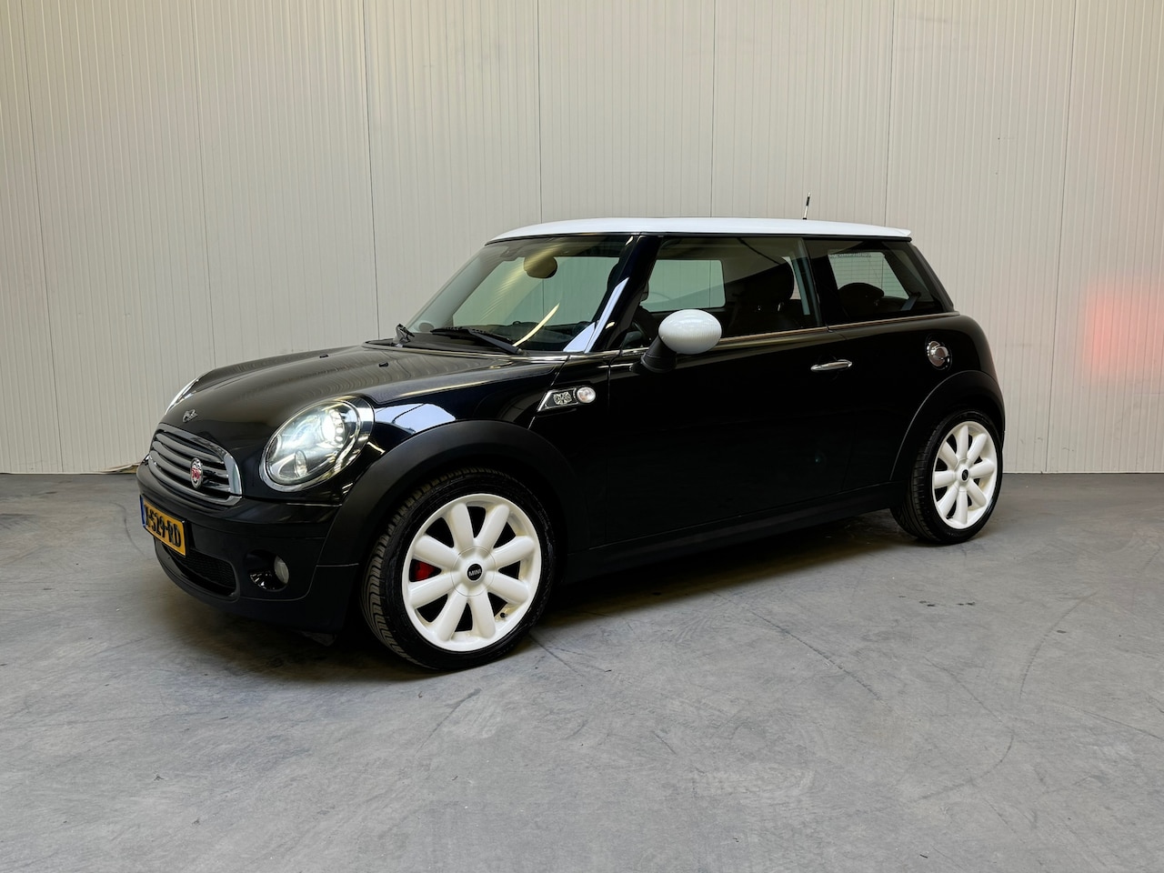 MINI Cooper - Mini 1.6 Camden 50 edition AIRCO PANORAMADAK CRUISE STOELVERWARMING - AutoWereld.nl