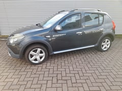 Dacia Sandero Stepway - 1.6 | Airco | Trekhaak | Stepway uitvoering | Leuke auto