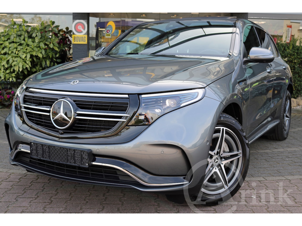 Mercedes-Benz EQC - 400 4MATIC AMG Line Premium Plus 80 kWh Rijassistentiepakket Trekhaak - AutoWereld.nl