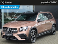 Mercedes-Benz GLB - 200 AMG Line 7-persoons | Panoramadak | Trekhaak | Navigatie | Camera | Automaat