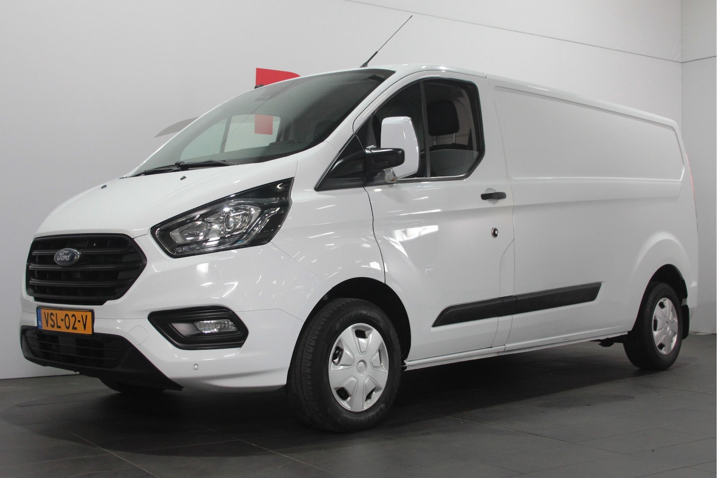 Ford Transit Custom - 300 2.0 TDCI XL Trend - 3 pers. - Camera / Navi / Stoelverw. - AutoWereld.nl