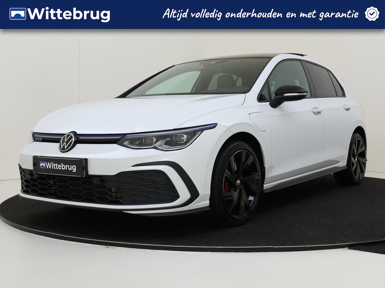 Volkswagen Golf - 1.4 eHybrid GTE 245 pk Automaat | Panorama dak | Navigatie | 18 inch Lichtmetalen velgen - AutoWereld.nl