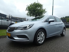 Opel Astra - 1.0 Turbo 105pk Start/Stop Business + Navigatie