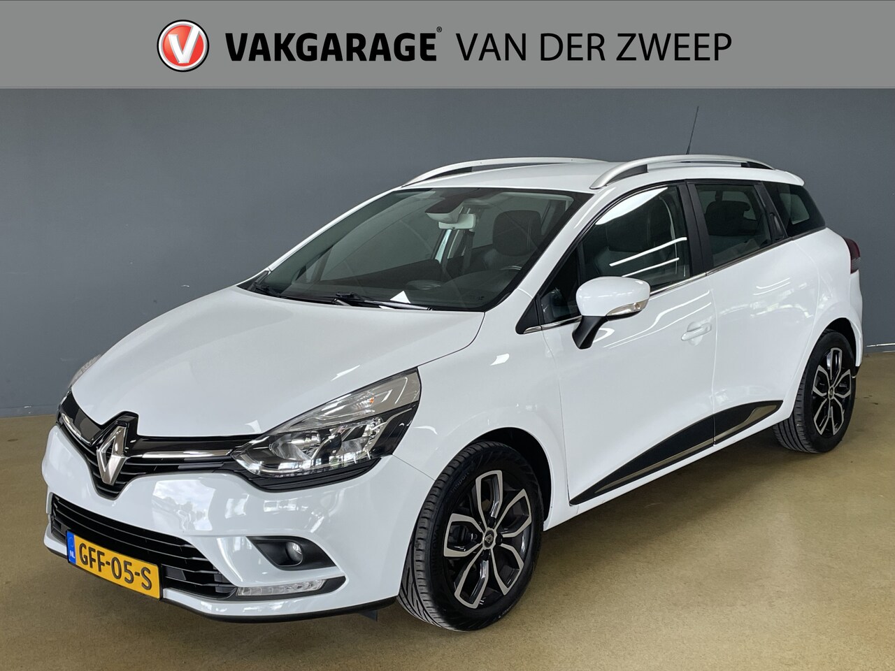 Renault Clio Estate - 0.9 TCe Limited | Navi | Cruise - AutoWereld.nl