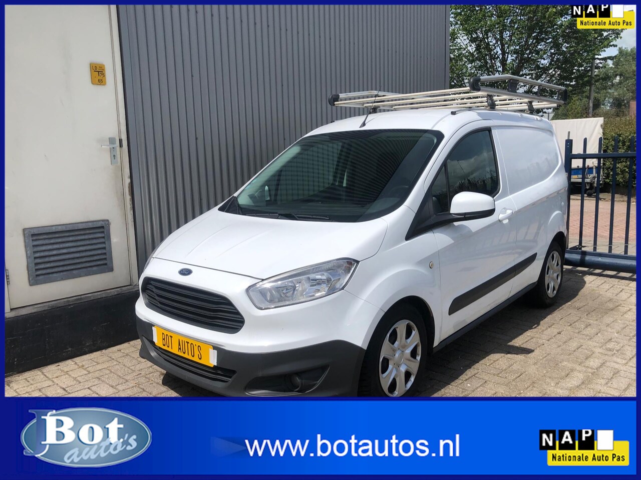 Ford Transit Courier - 1.5 TDCI / AIRCO / IMPERIAAL / SCHUIFDEUR / 91.000 KM / ELEK. PAKKET - AutoWereld.nl