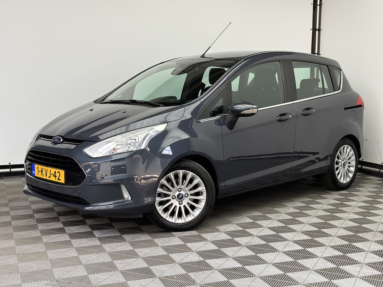 Ford B-Max - 1.6 TI-VCT Titanium Automaat Navi Camera Trekhaak - AutoWereld.nl