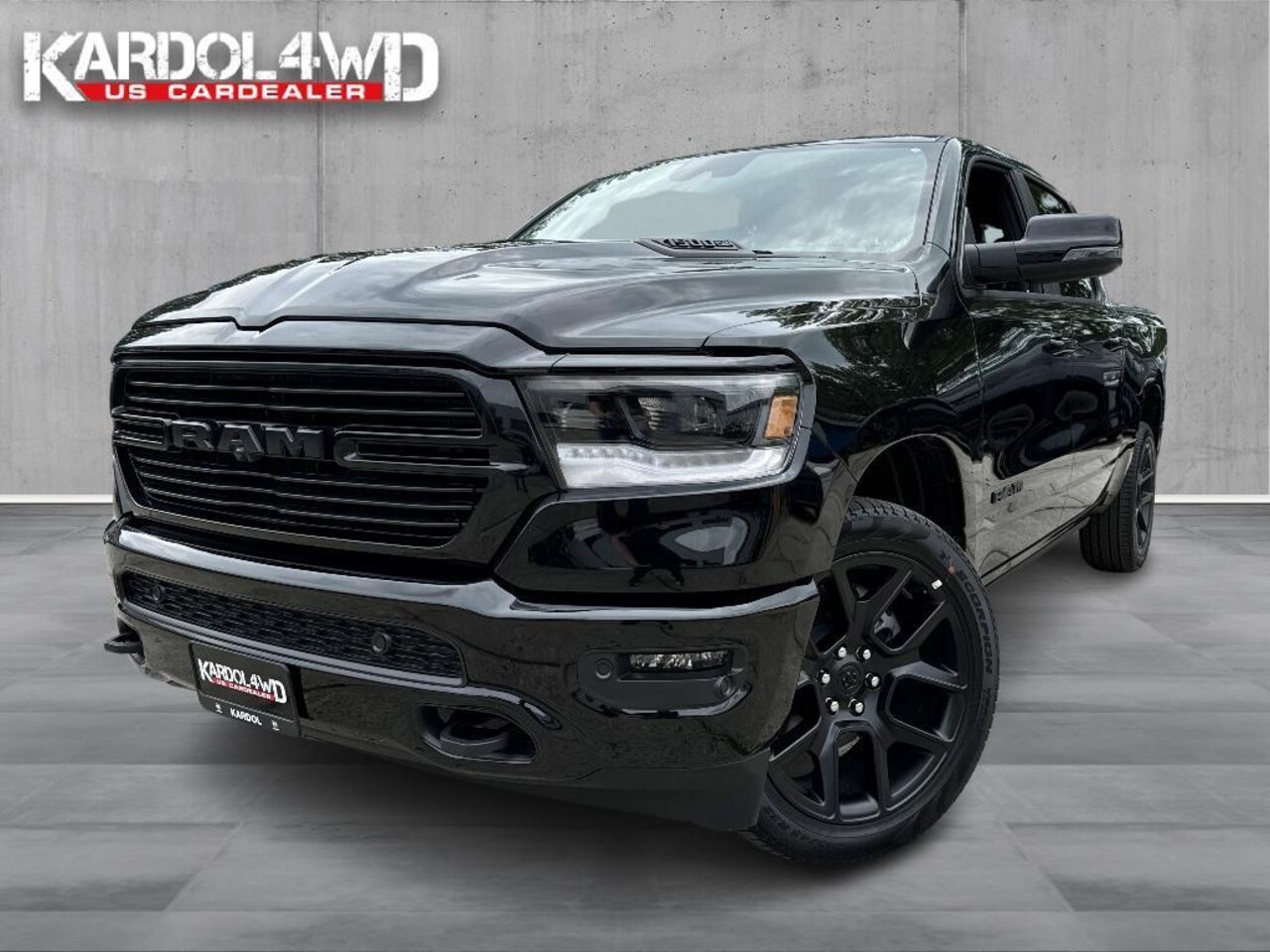 Dodge Ram 1500 - 5.7 V8 4x4 Crew Cab Laramie | Model24 | Elektr. treeplanken | Head-up | 360gr camera| Pano - AutoWereld.nl