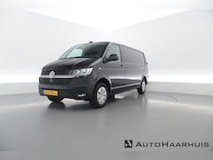 Volkswagen Transporter - 2.0 TDI L2H1 28 Comfortline 110pk | Navi | Cruise | Trekhaak | Apple CarPlay