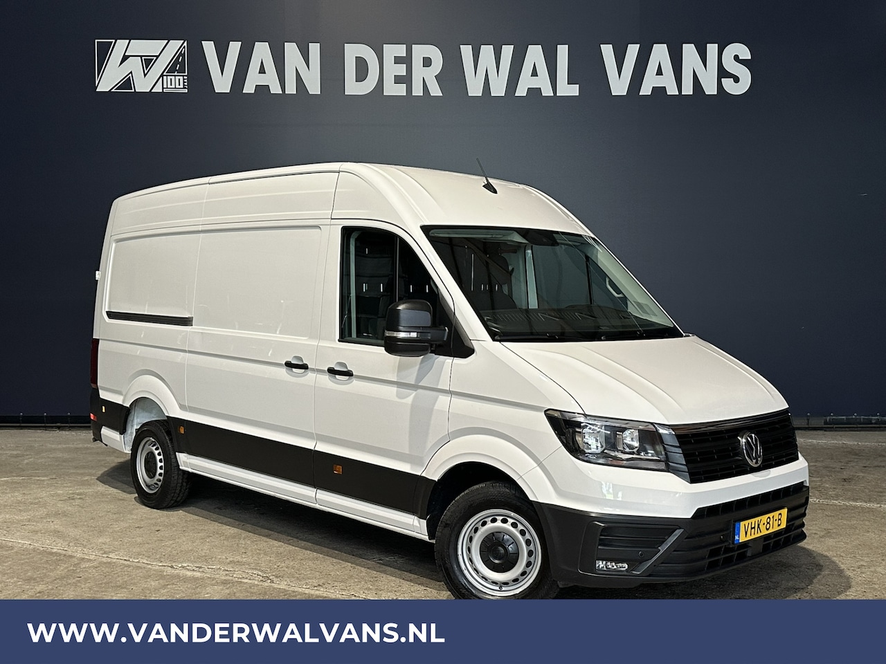 Volkswagen Crafter - 2.0 TDI 140pk L3H3 L2H2 Euro6 Airco | Nieuwste Navigatie Systeem | Cruisecontrol | Apple C - AutoWereld.nl