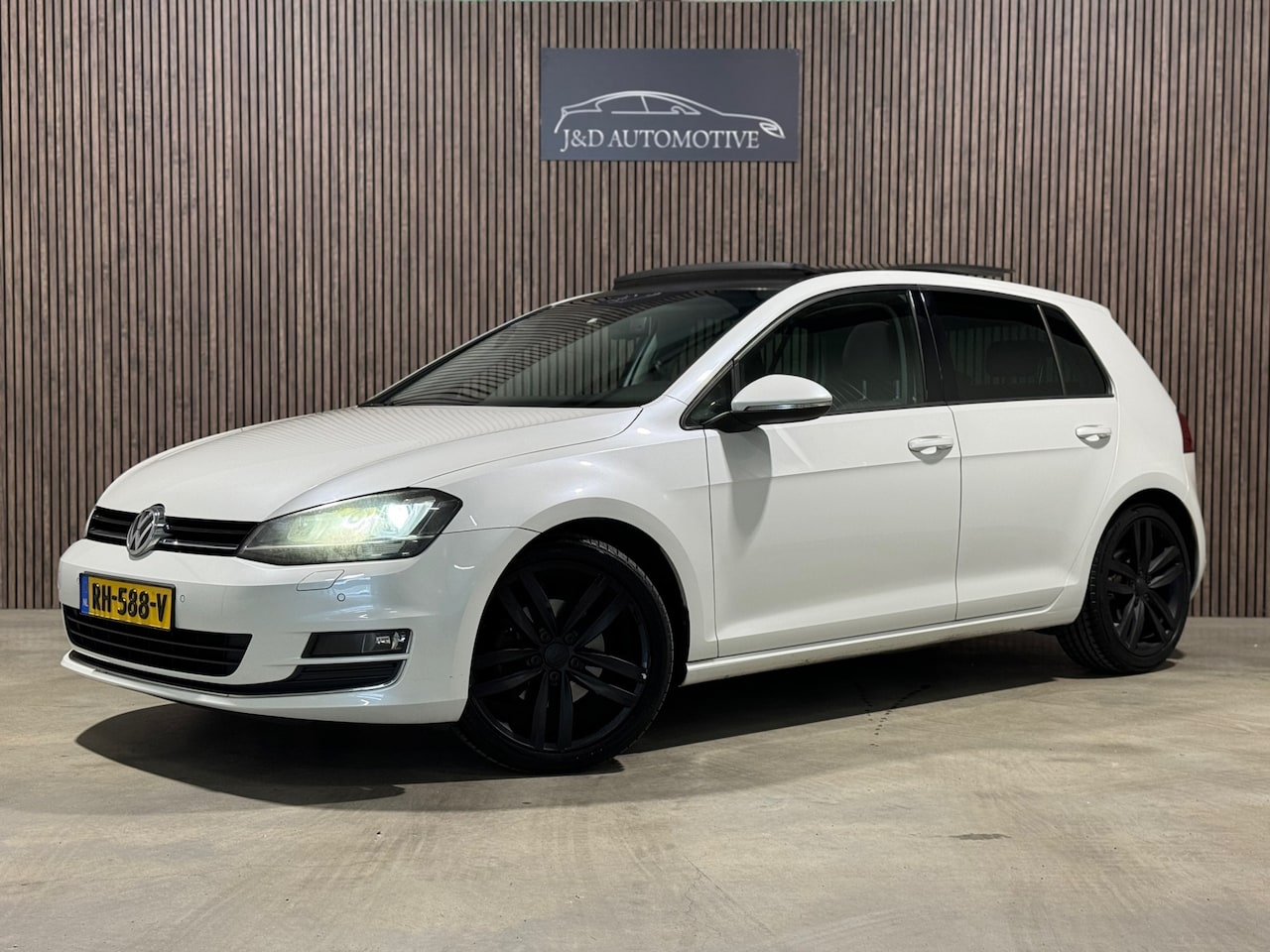 Volkswagen Golf Variant - 1.4 TSI Highline 2013 PANO XENON CRUISE CLIMA - AutoWereld.nl