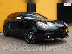 Alfa Romeo Giulietta - 1.4 T Distinctive / 170 Pk / Cruise Control / Elek Pakket / Airco / Brembo / Allu Velgen