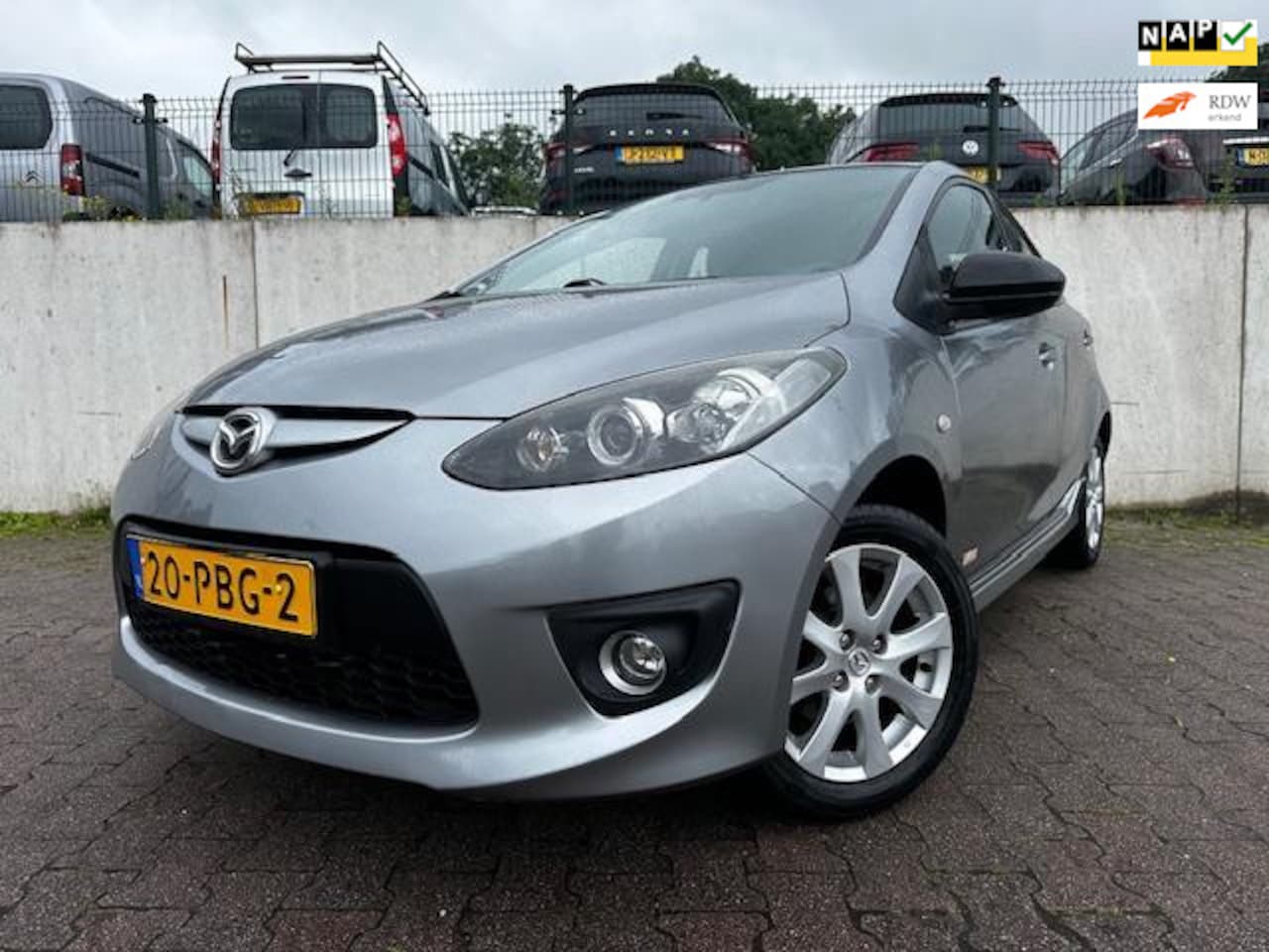 Mazda 2 - 1.3 GT-M Line/AIRCO/62168 KM NAP/NL AUTO/APK 07-2025/ZEER NETTE AUTO/ - AutoWereld.nl