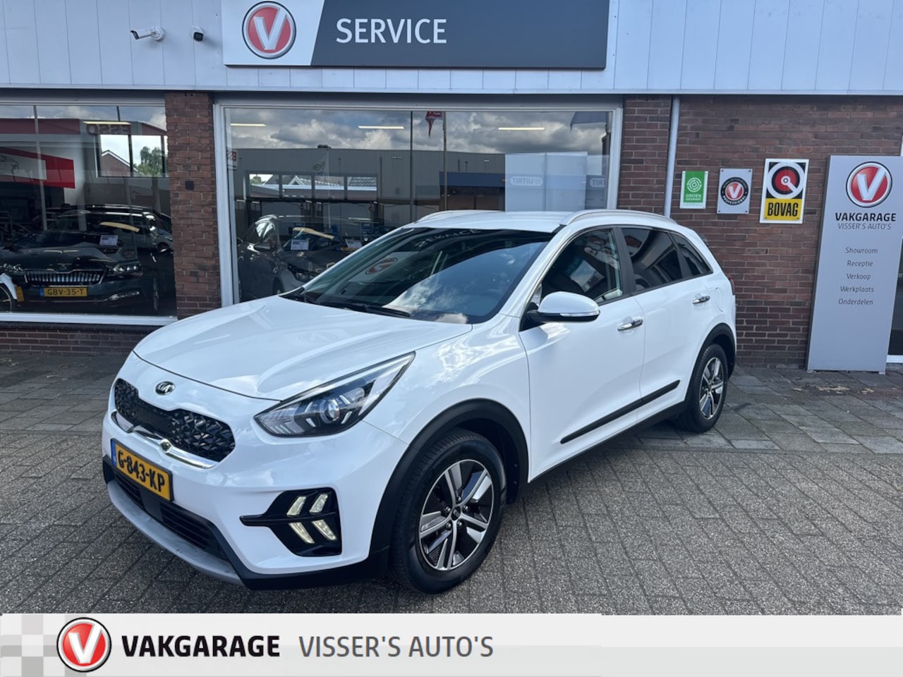 Kia Niro - 1.6 GDi Hybrid ExecutiveLine | lichtmetalen wielen | automaat | cruise control | naviagtie - AutoWereld.nl