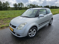 Suzuki Swift - 1.5 Exclusive