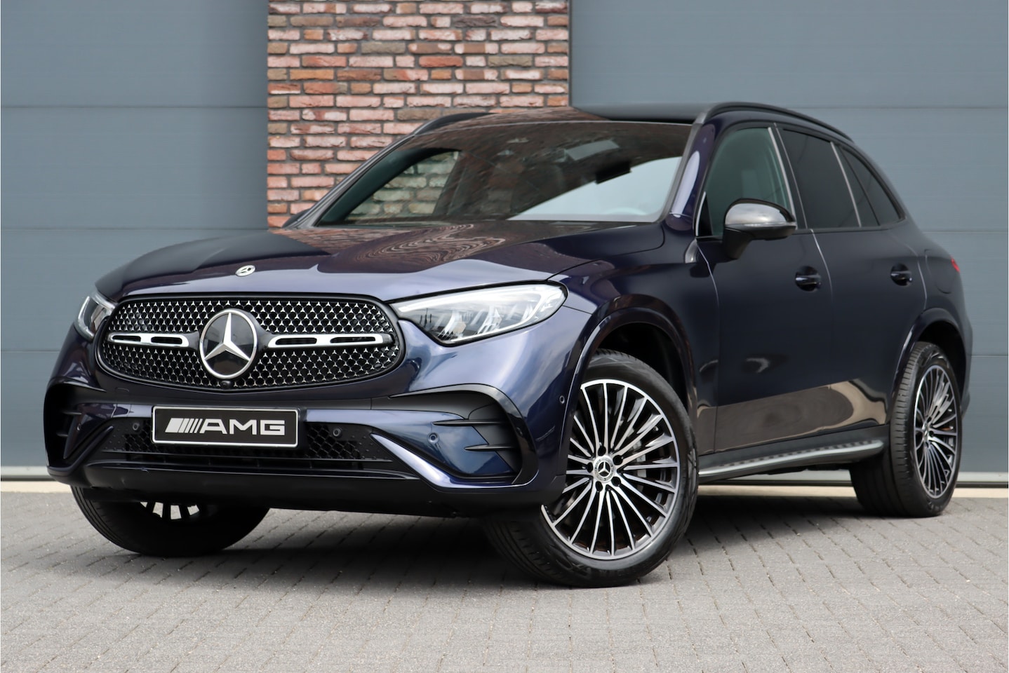 Mercedes-Benz GLC-klasse - 400e 4-MATIC AMG Line Aut9 | Panoramadak | Distronic Pro | Memory | Trekhaak | Verwarmd St - AutoWereld.nl