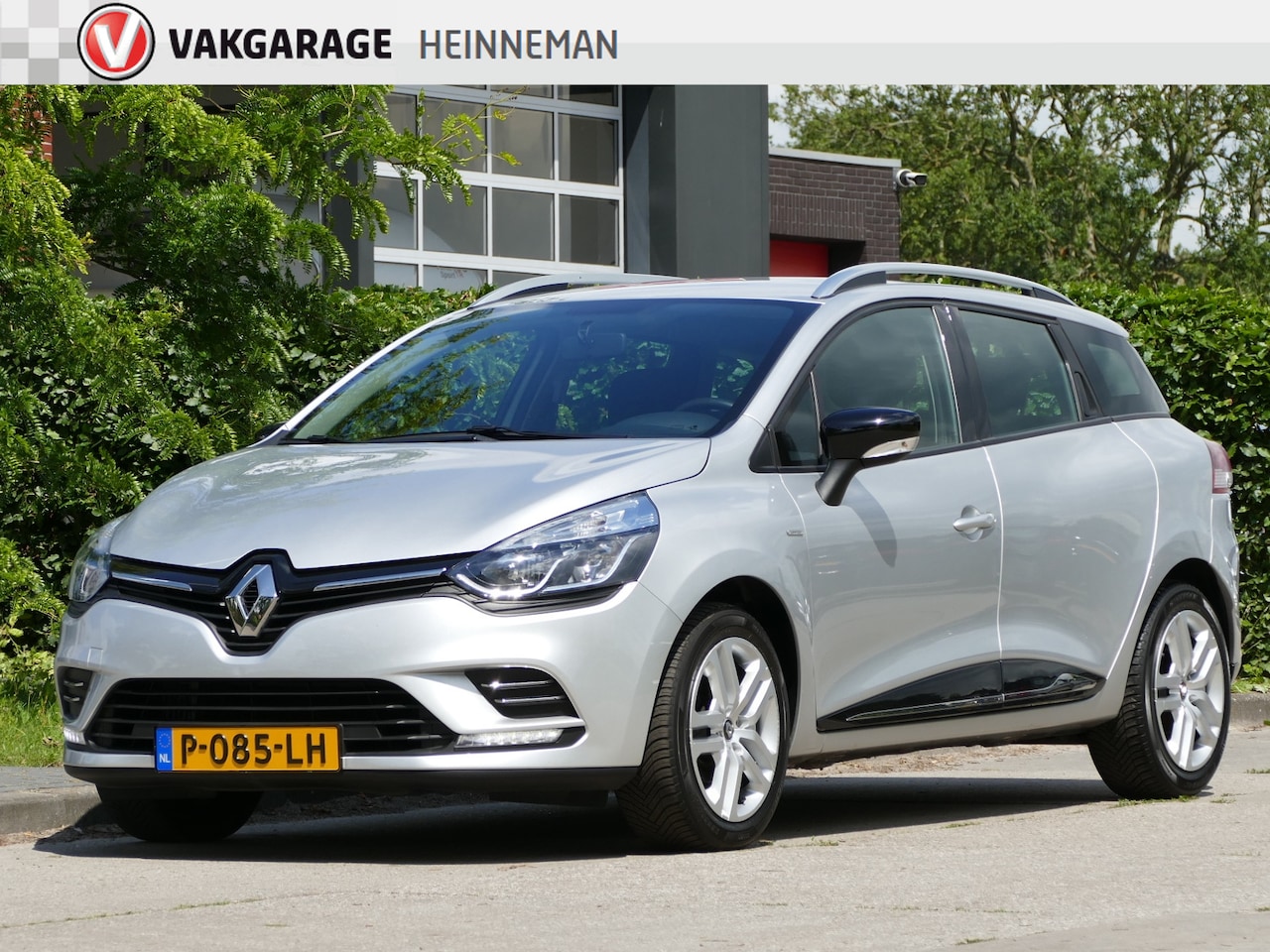 Renault Clio Estate - 0.9 TCe Limited | cruise control | airco | all-season-banden - AutoWereld.nl