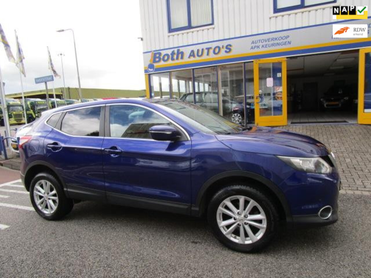 Nissan Qashqai - 1.2 Connect Edition Trekhaak - AutoWereld.nl