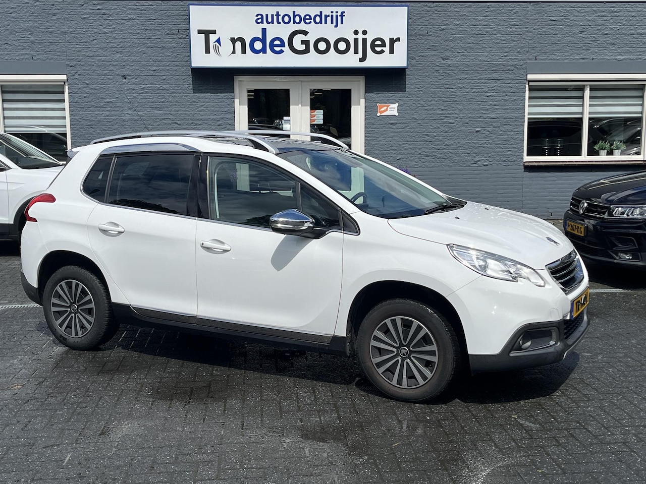 Peugeot 2008 - 1.6 VTi 120 pk Crossway | NAV. | PANORAMADAK | CLIMA | PDC | - AutoWereld.nl