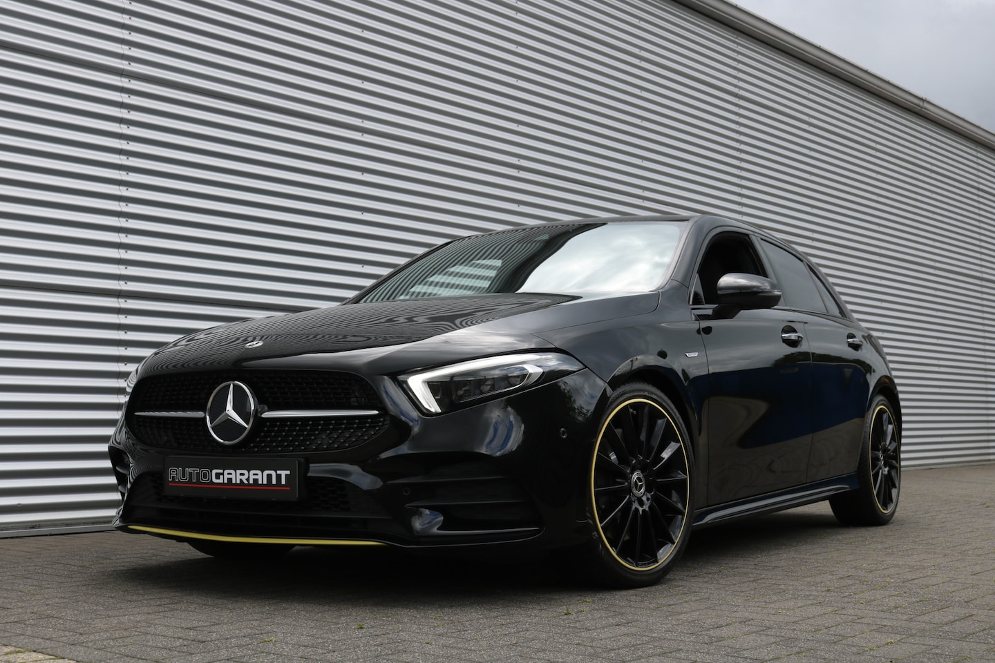 Mercedes-Benz A-klasse - 250 Edition AMG Pakket AMG NightPakket 224PK(Sportleder/Memory Widescreen Camera Sfeerv. A - AutoWereld.nl