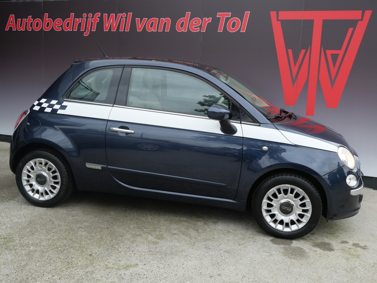 Fiat 500 - 1.2 LOUNGE | AIRCO | PANORAMA | RIEM V.V. | NL-AUTO | 12-2008!! - AutoWereld.nl