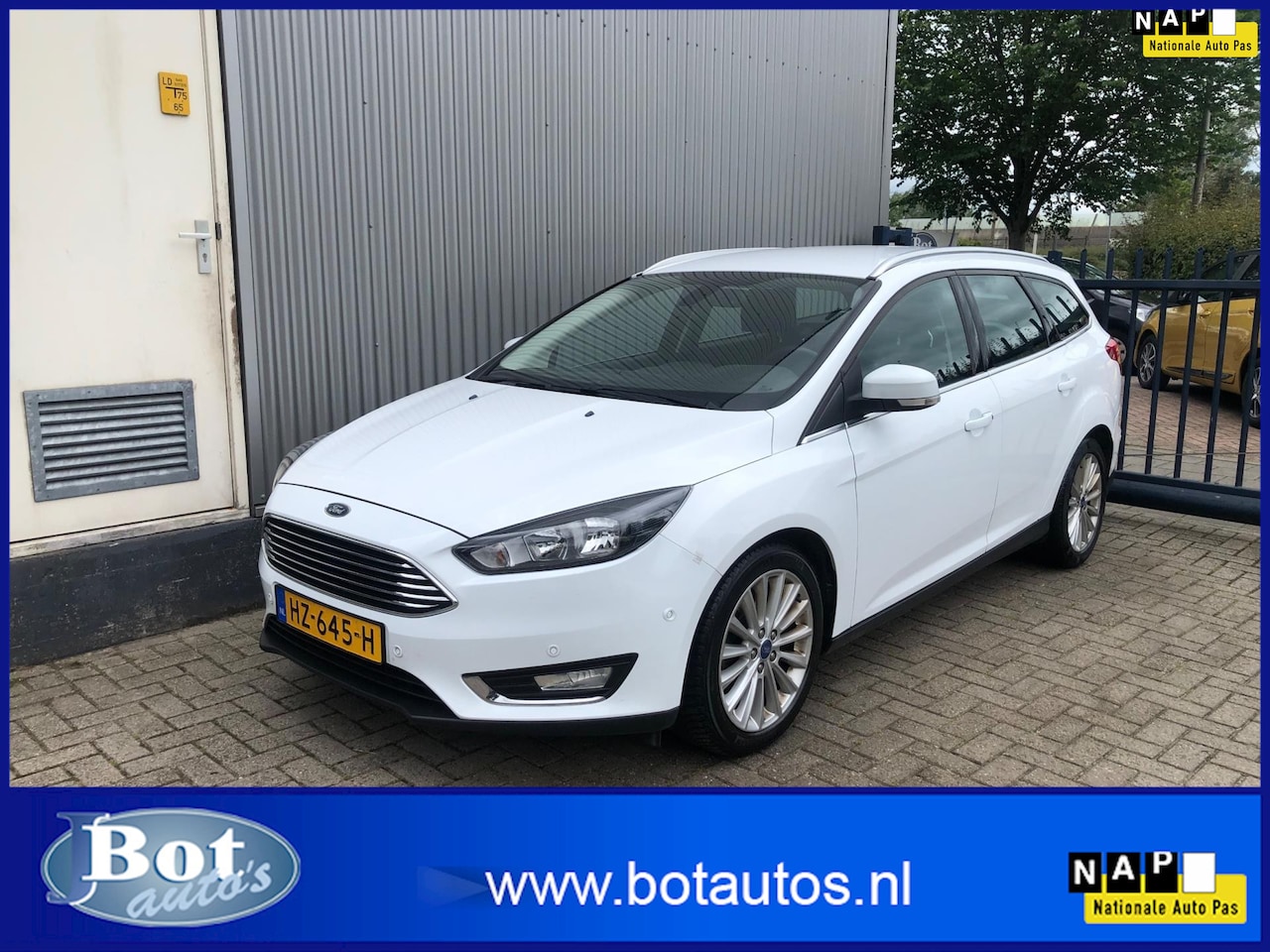 Ford Focus Wagon - 1.5 Titanium Edition / 150 PK / 1E EIGENAAR / NAVIGATIE / ECC / CRUISE CONTROL / NEDERLAND - AutoWereld.nl