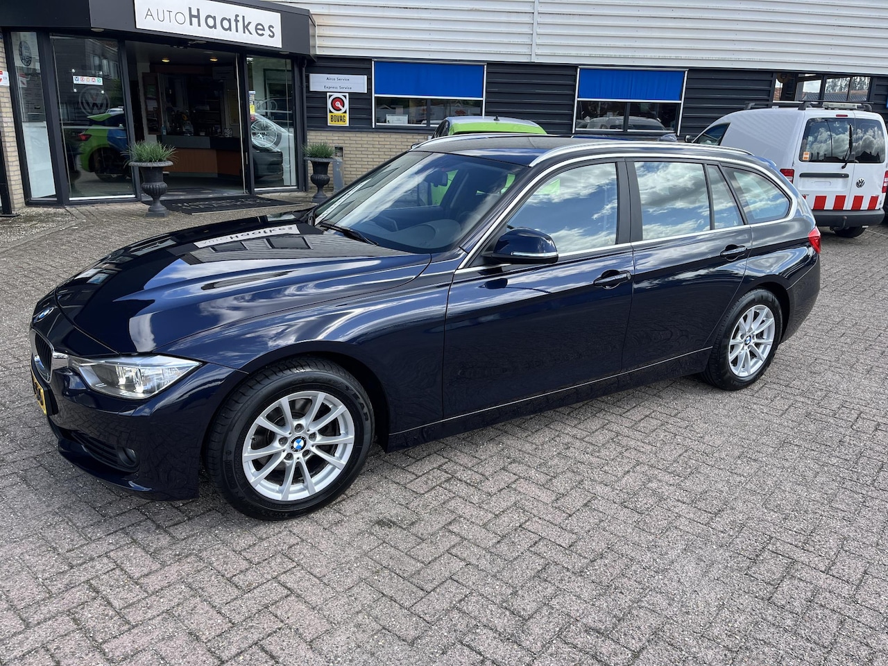 BMW 3-serie Touring - 316i parkeersensor, Business pakket, 2 de eigenaar, zeer nette auto en goed onderhouden - AutoWereld.nl