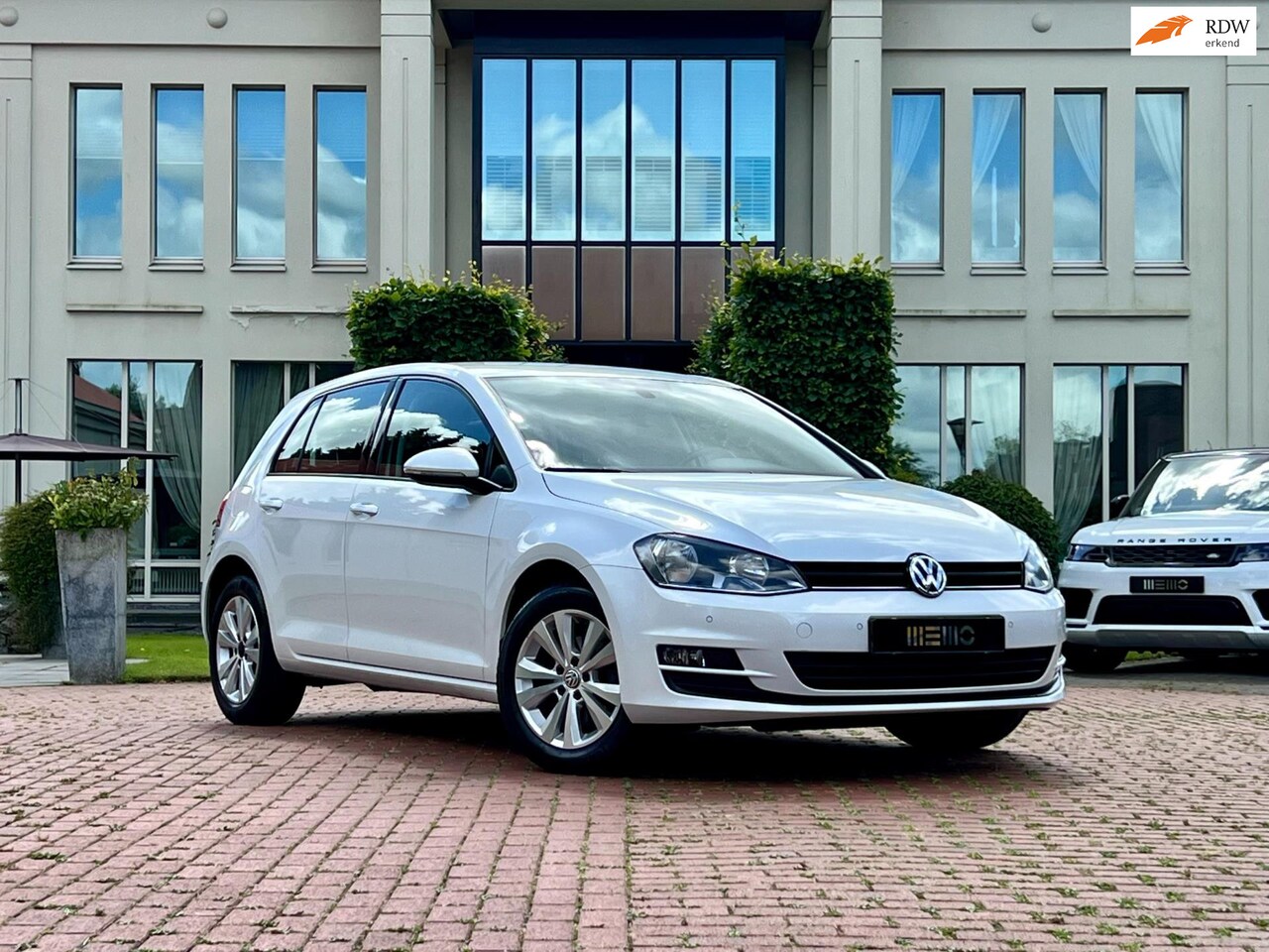 Volkswagen Golf - 1.2 TSI Comfortline - Automaat - Cruise Control - PDC - Multifunctioneel stuurwiel - AutoWereld.nl