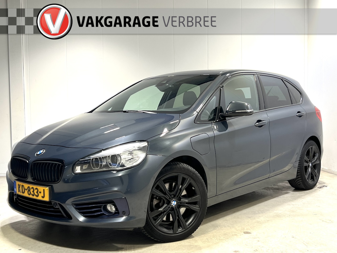 BMW 2-serie Active Tourer - 225xe M Sport | Navigatie | Stuur/Voorstoelen Verwarmd | 18" LM Velgen | Head-up Display | - AutoWereld.nl