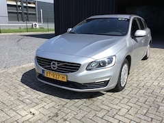 Volvo V60 - 2.0 D4 Summum