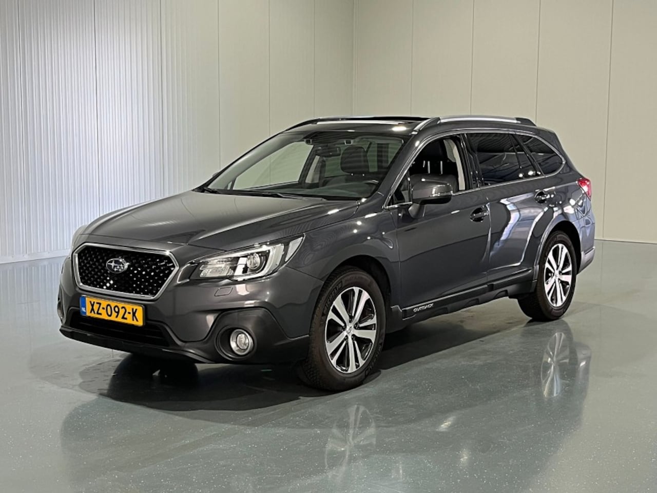 Subaru Outback - 2.5i Premium Leder - Schuif-/Kanteldak - Apple Carplay/Android Auto - Dodehoek detectie - - AutoWereld.nl