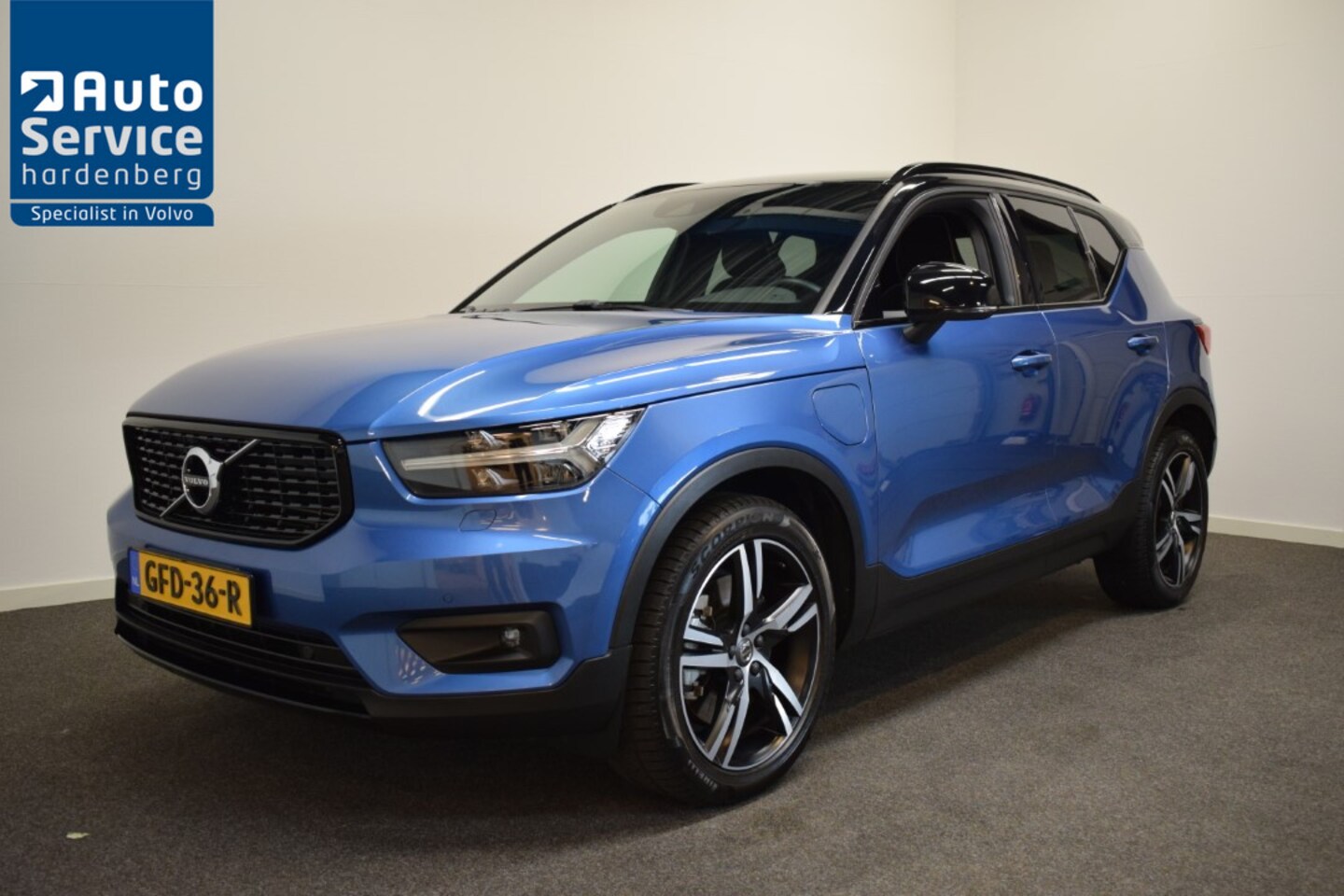 Volvo XC40 - T5 261pk AUT6 Recharge R-Design Adapt. cruise/ Apple carplay/ Stoel en stuurverw. - AutoWereld.nl