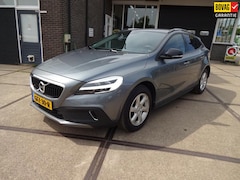 Volvo V40 Cross Country - 2.0 T3 Summum