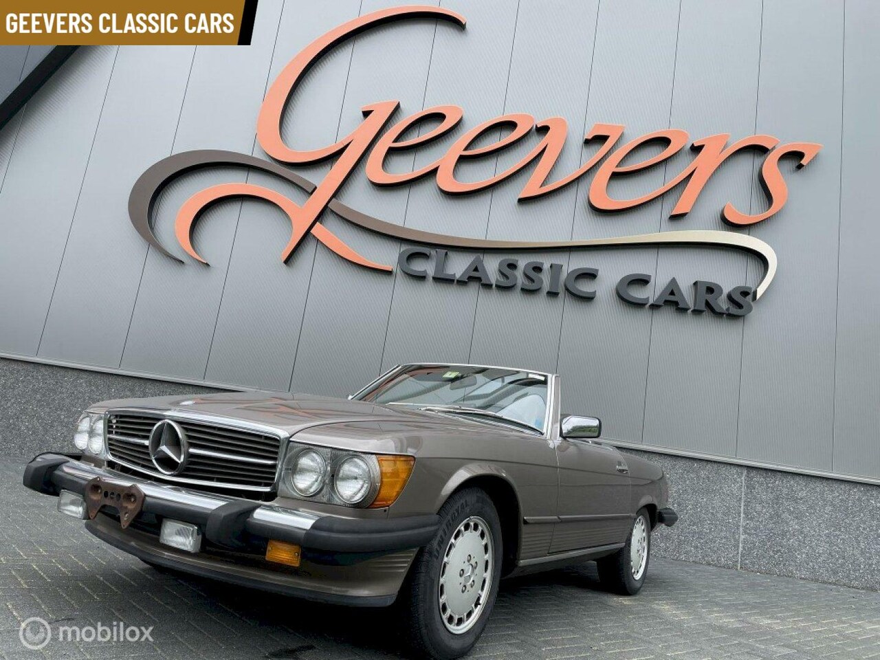 Mercedes-Benz SL-klasse Cabrio - W107 560SL AUTOMATIC 2 TOPS - AutoWereld.nl