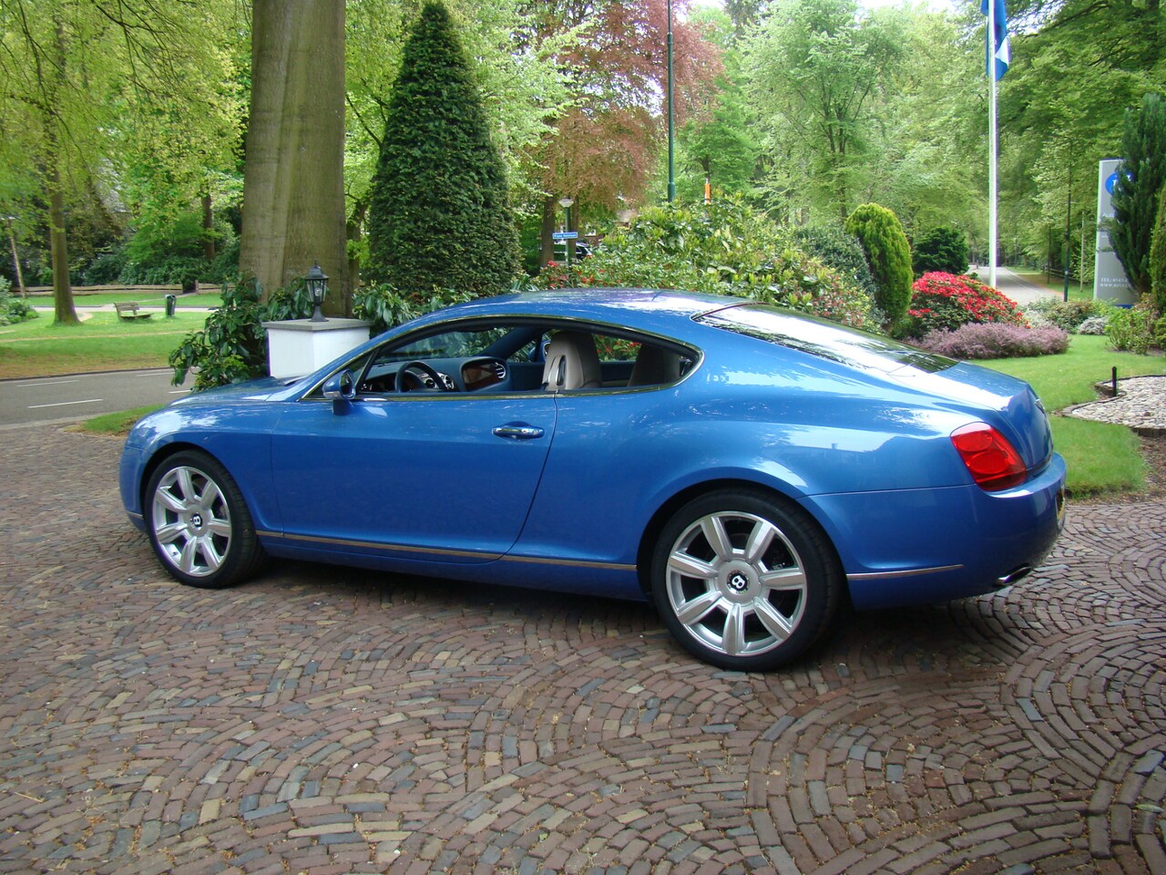 Bentley Continental GT - 6.0 W12 74398km !! - AutoWereld.nl