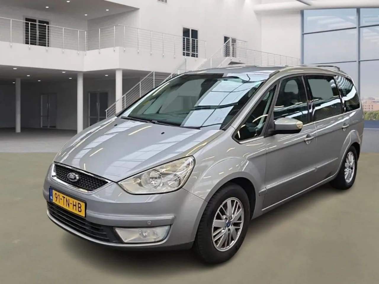 Ford Galaxy - 2.0-16V Ghia 2.0-16V Ghia - AutoWereld.nl