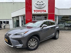 Lexus NX - 300h Hybrid, Leer, Rijbaanhulp, Navi, Camera