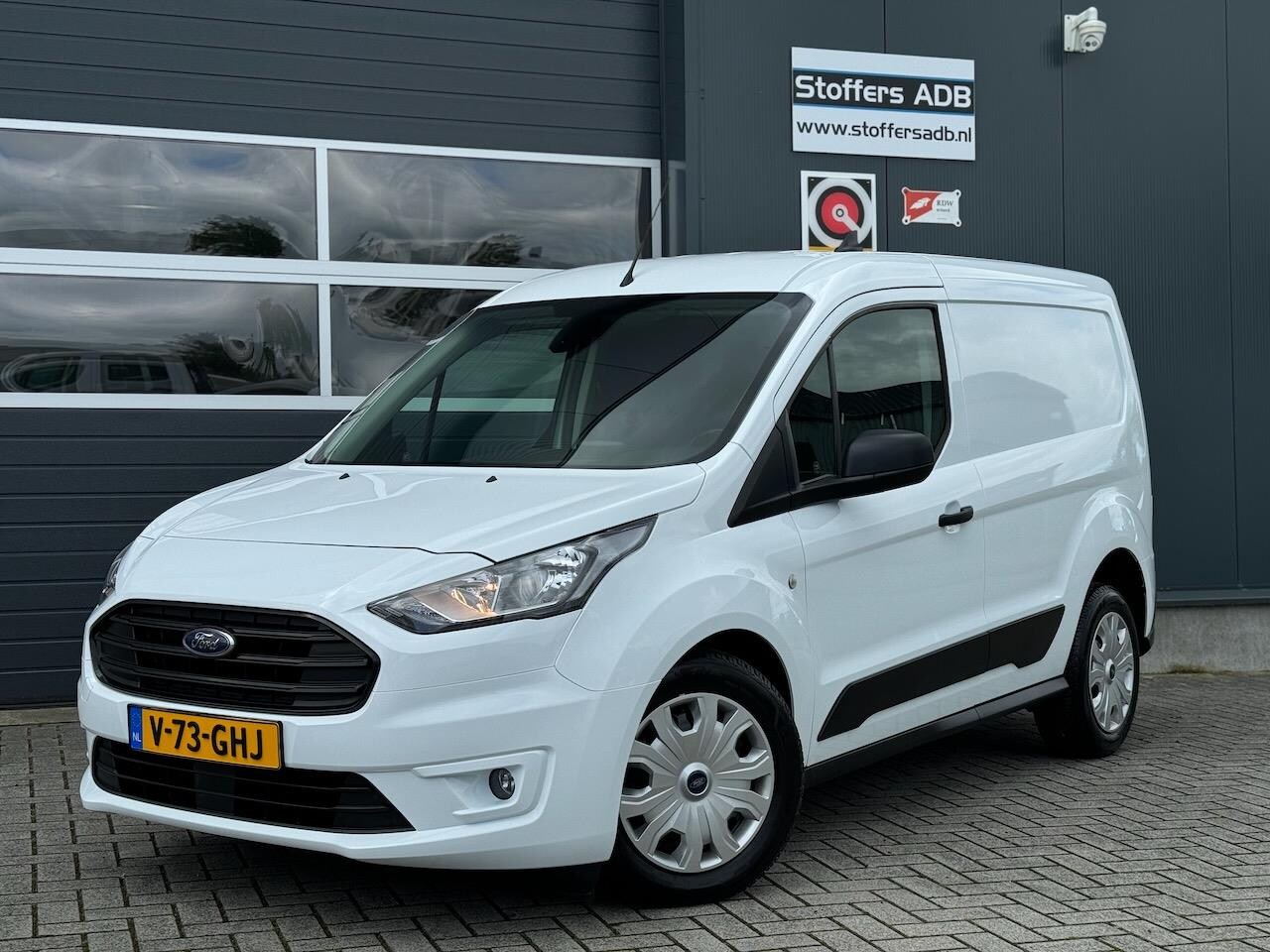 Ford Transit Connect - 1.5 EcoBlue 100pk L1 Trend Automaat | CarPlay | Camera | Trekhaak | Winterpack | Standkach - AutoWereld.nl