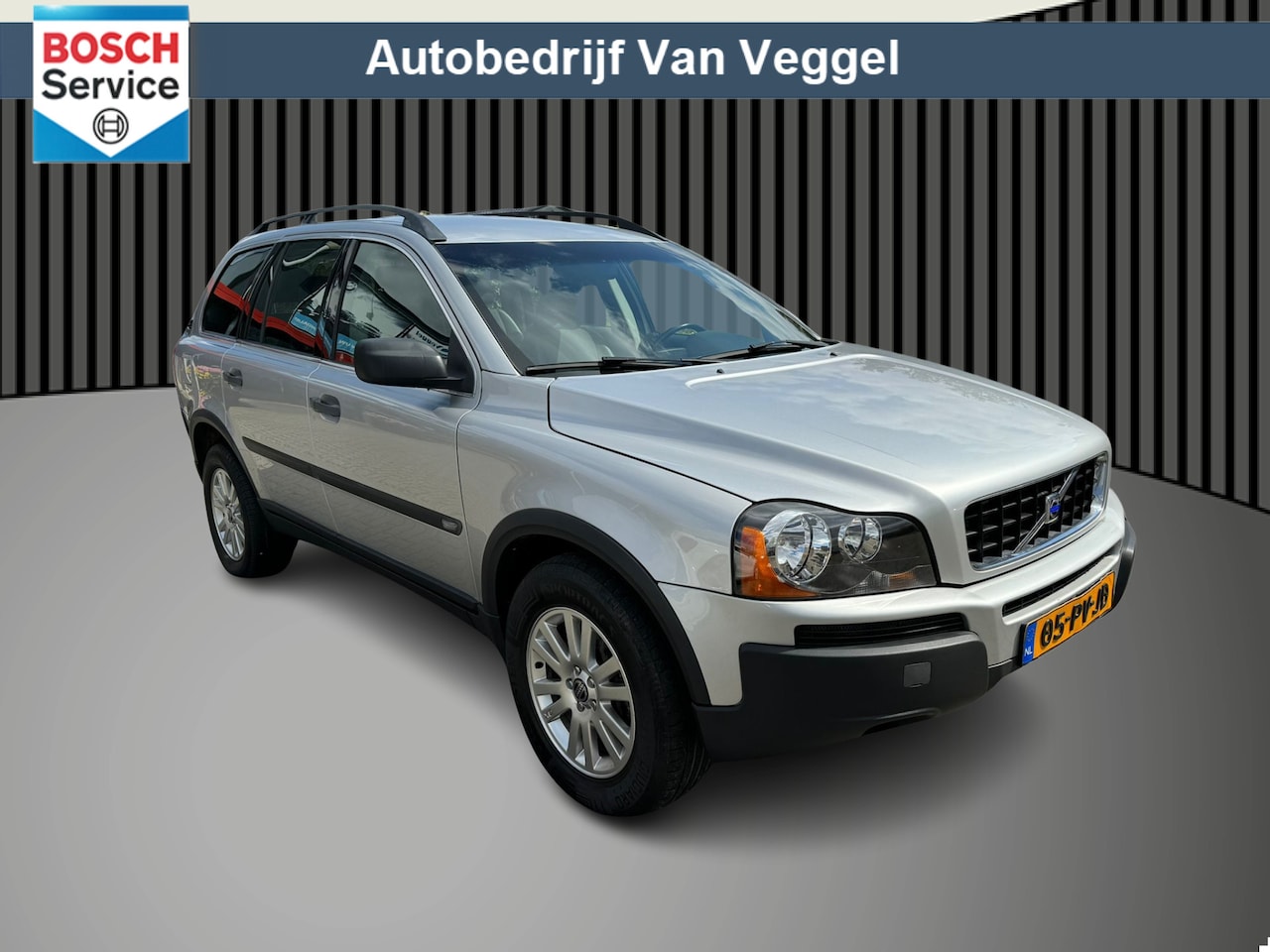 Volvo XC90 - 2.4 D5 Summum cruise, trekhaak, airco - AutoWereld.nl