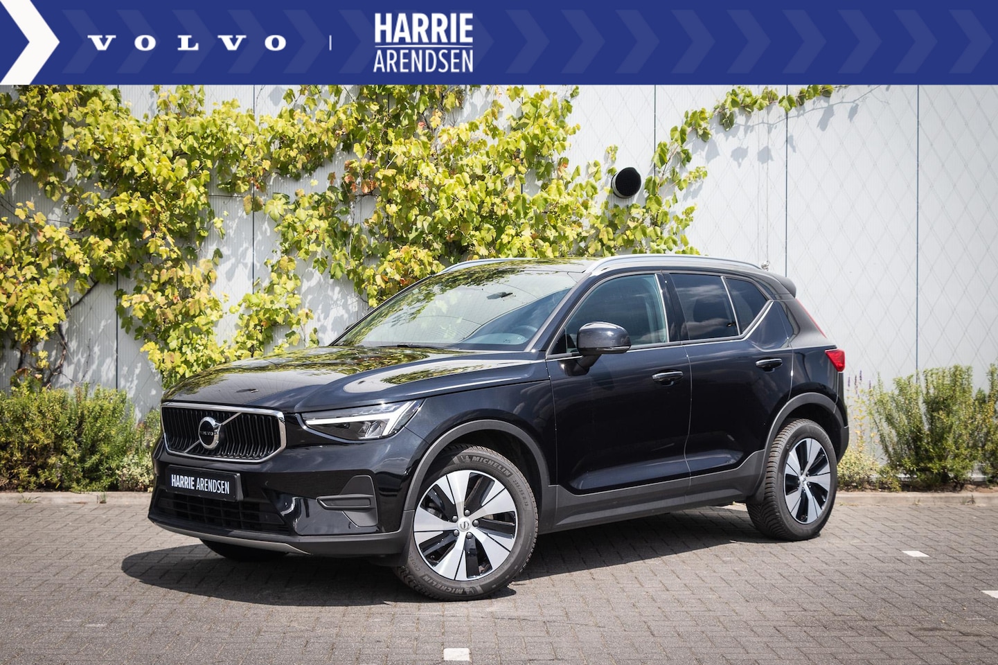 Volvo XC40 - B3 Aut.7 Core | Adaptieve Cruise Control | Achteruitrijcamera | Verwarmbaar stuurwiel - AutoWereld.nl