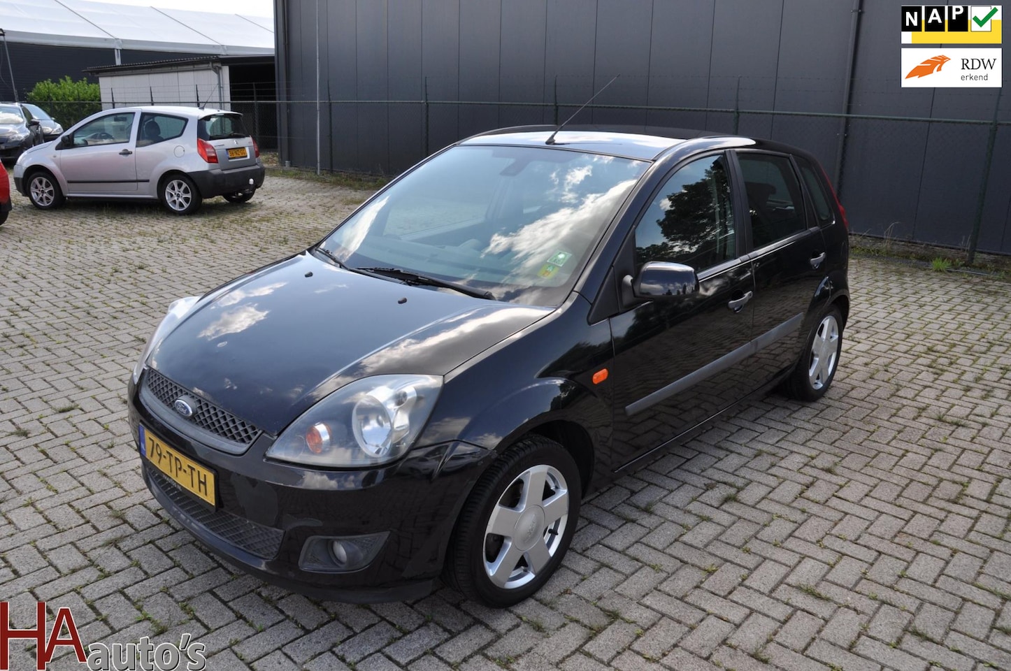 Ford Fiesta - 1.4-16V Futura 5-deurs *CLIMA* - AutoWereld.nl