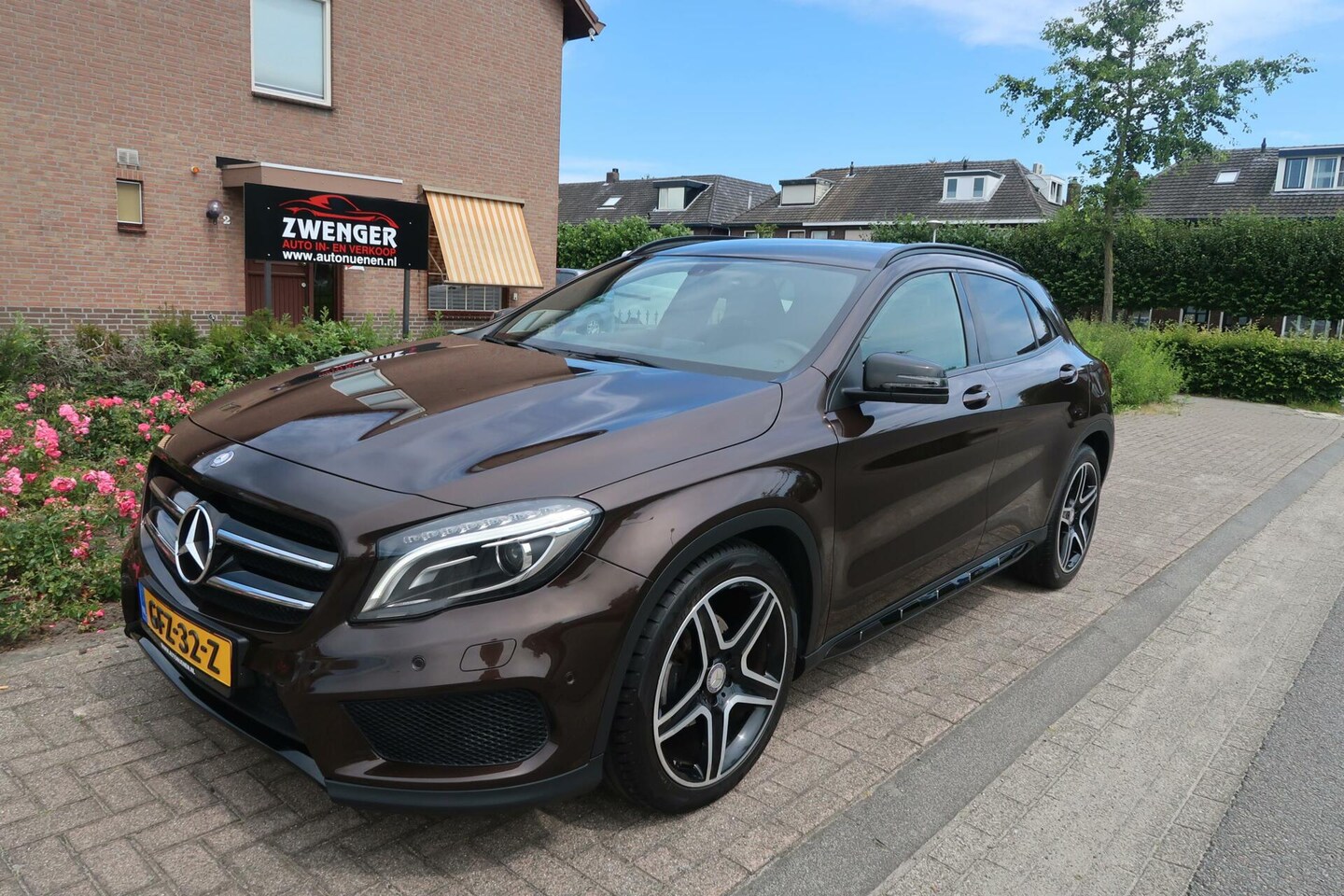 Mercedes-Benz GLA-Klasse - 200 AMG AUT F-1|NAVIGATIE|BI-XENON|STOELVERWARMING|BLUETOOTH|ZEER GOED ONDERHOUDEN - AutoWereld.nl