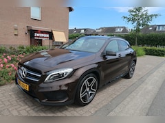 Mercedes-Benz GLA-Klasse - 200 AMG AUT F-1|NAVIGATIE|BI-XENON|STOELVERWARMING|BLUETOOTH|ZEER GOED ONDERHOUDEN