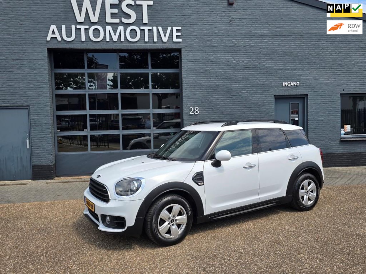 MINI Countryman - Mini 1.5 Cooper Pepper ZEER MOOI INCL ONDERHOUDSBEURT - AutoWereld.nl