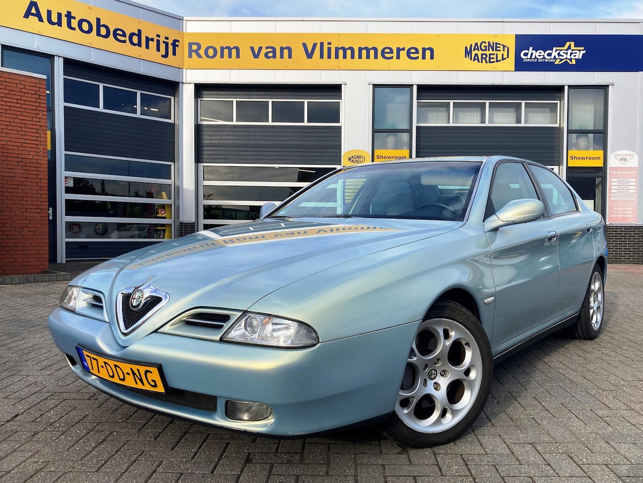 Alfa Romeo 166 - 2.5 V6 Sportronic Zeer unieke verschijning, mooie youngtimer - AutoWereld.nl