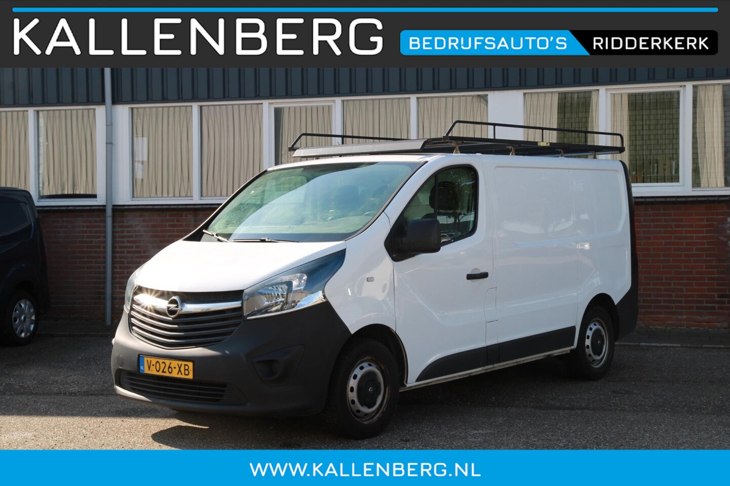 Opel Vivaro - 1.6 CDTI L1H1 Sport EcoFlex / Imperiaal / Trekhaak / 3 zits - AutoWereld.nl