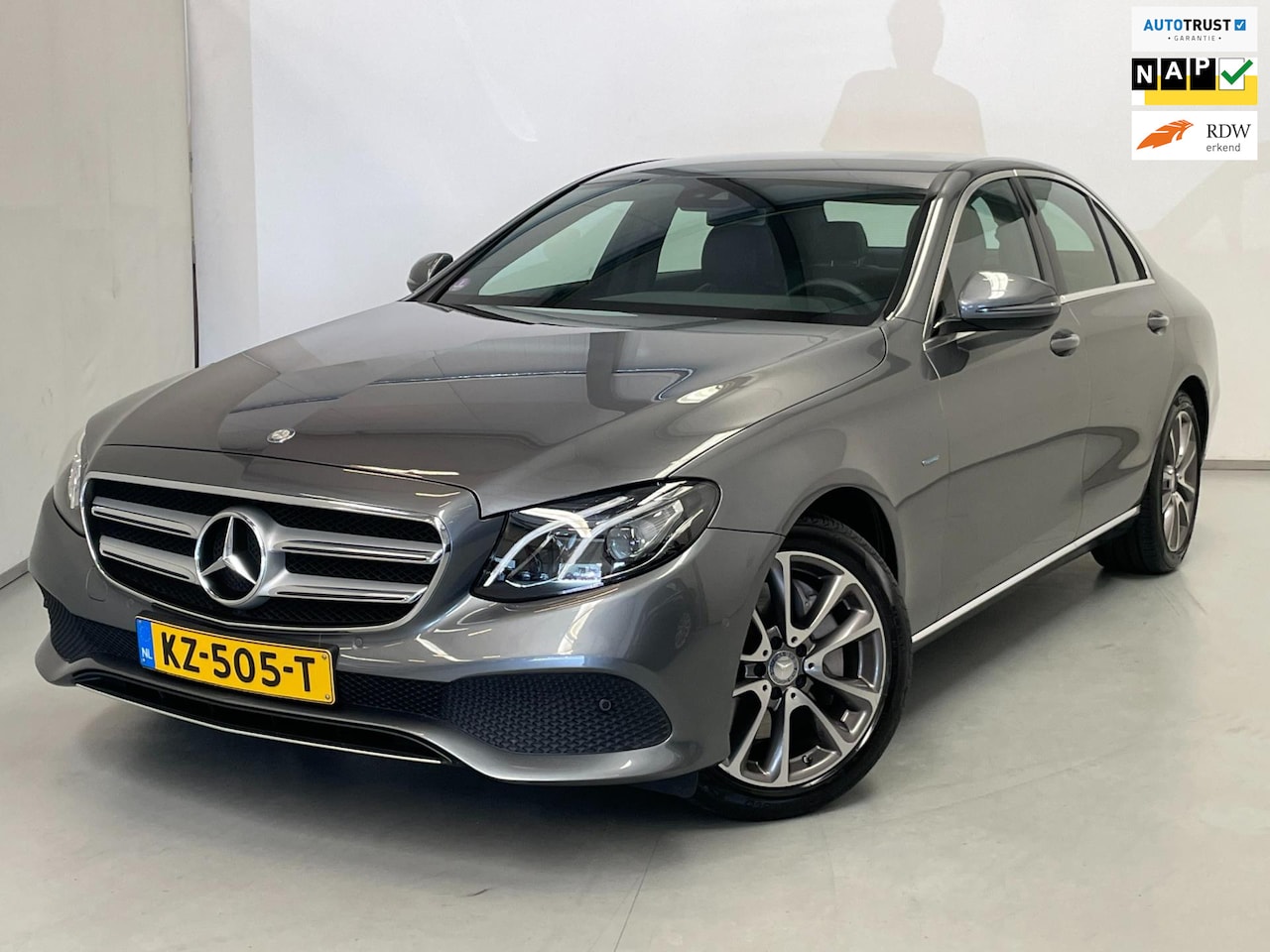 Mercedes-Benz E-klasse - 350e / Marge / NL-auto / Stoelverwarming - AutoWereld.nl