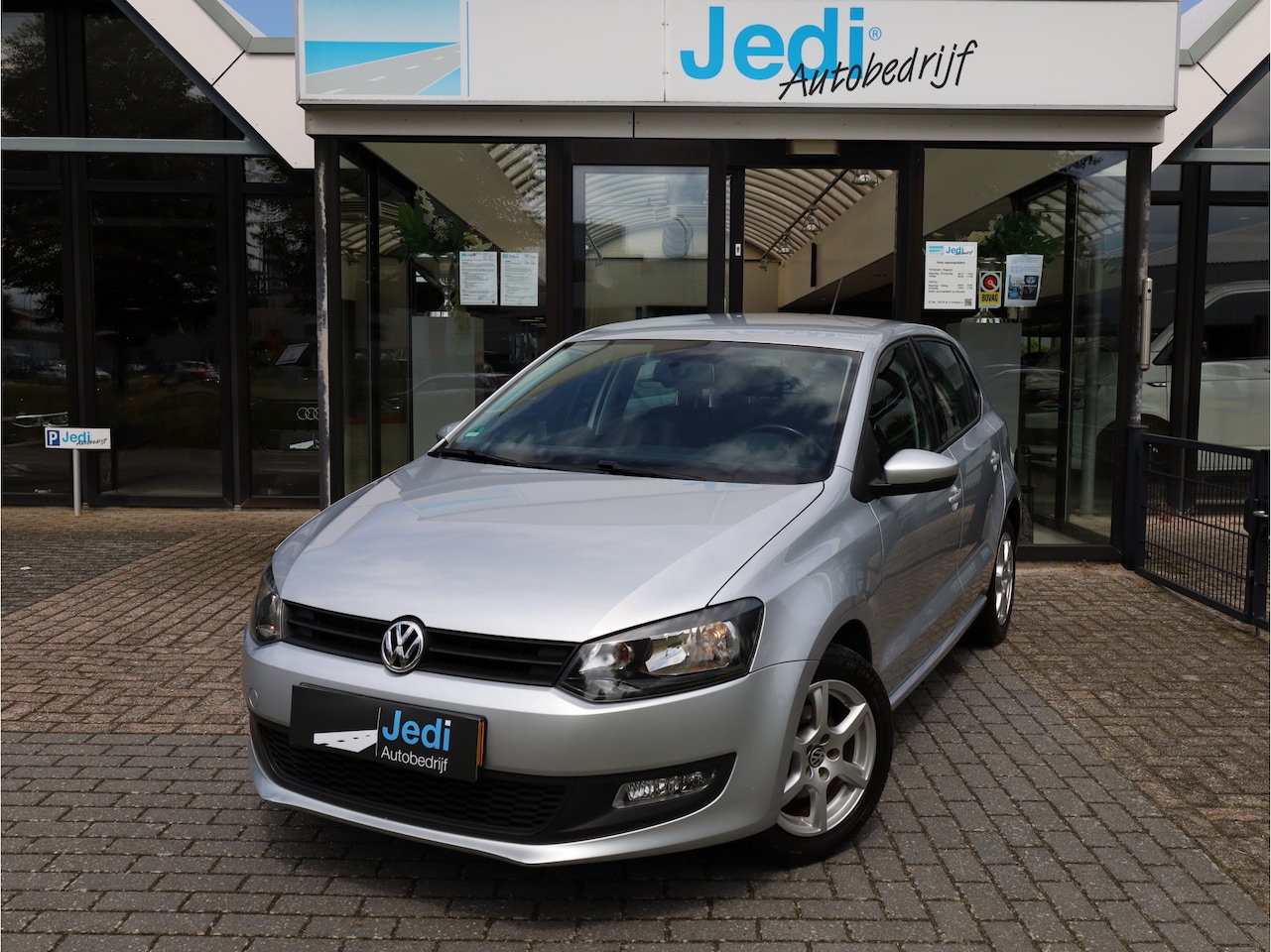 Volkswagen Polo - Comfortline 5drs 1.4 -16V 63kw/85pk - AutoWereld.nl