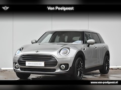 MINI Clubman - Cooper Classic Led koplampen / Apple Car Play / 17 Inch / Stoelverwarming / Stof Leder