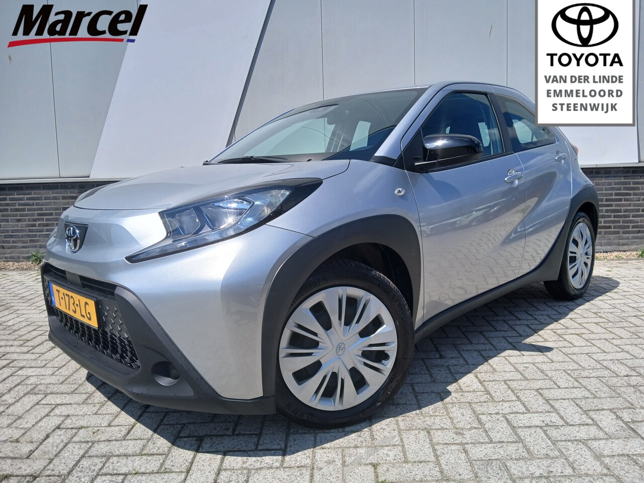 Toyota Aygo X - 1.0 VVT-i MT Play | Airco | Apple/Android auto | TKV - AutoWereld.nl