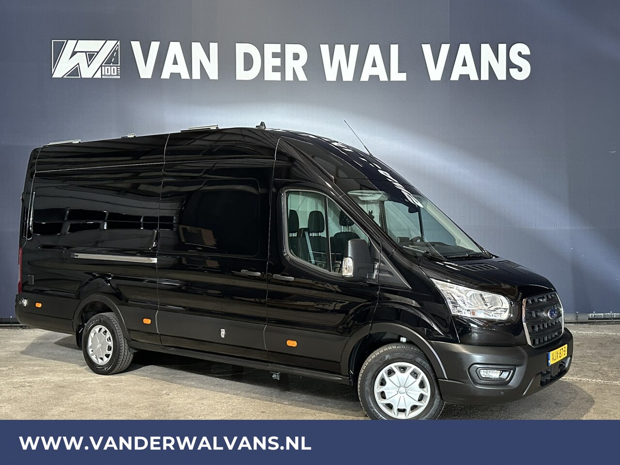 Ford Transit - 2.0 TDCI 170pk L4H3 Jumbo Euro6 Airco | Navigatie | 2800kg Trekhaak | Camera | Parkeersens - AutoWereld.nl